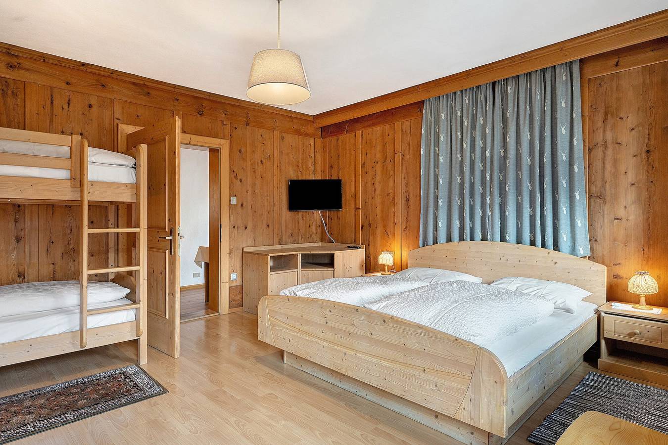 Ganze Wohnung, Apartment Rita mit Bergblick, Gemeinschaftsgarten und Wlan in St. Ulrich in Gröden, Dolomiti Superski