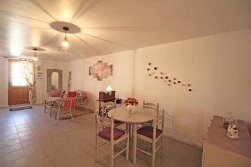 Gîte pour 4 Personnes dans Saint-Léger-Magnazeix, Région de Bellac, Photo 3