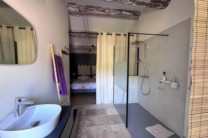 Mont Ventoux Room, Double Room with Views of the Village and Mont Ventoux, Pool in Saint-Didier, Parc naturel régional du Mont-Ventoux