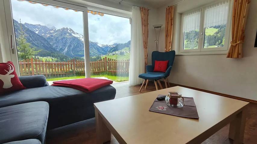Ferienhaus für 6 Personen, mit Terrasse, mit Haustier im Kleinwalsertal - 2