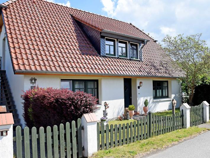 Ferienwohnung für 2 Personen, mit Terrasse und Garten, kinderfreundlich in Putbus - 2