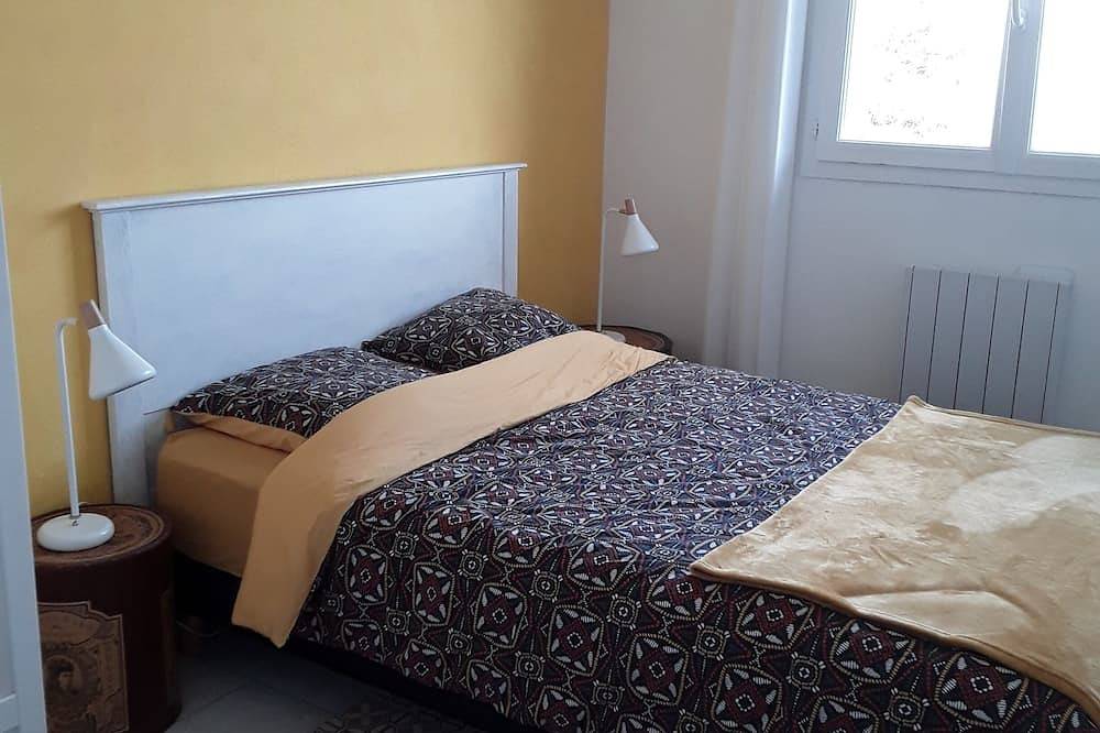 Location Maison Plein Pied 6 Personnes 800 ml de la Plage et du Port a Pied in Camaret-sur-Mer, Iroise