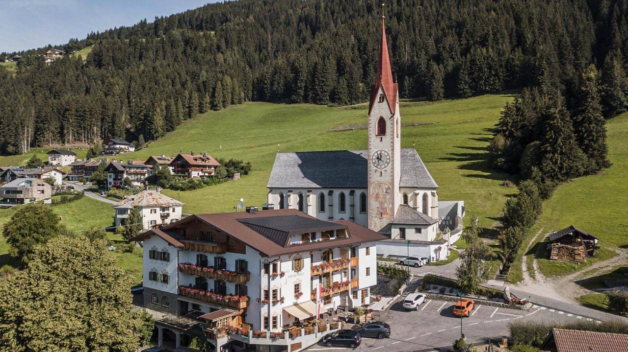 Hotel Kirchenwirt in Santa Maria (Dobbiaco), Dobbiaco