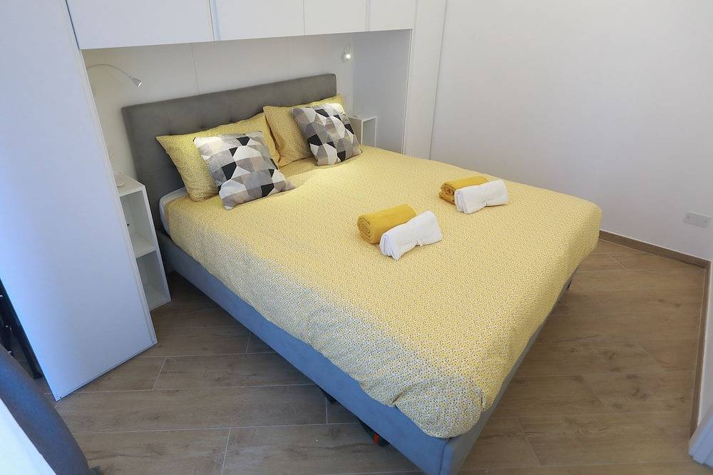 Ganze Wohnung, Gemütliche Wohnung im Zentrum von Arenzano,nur wenige Schritte vom Meer entfernt in Arenzano, Riviera di Ponente