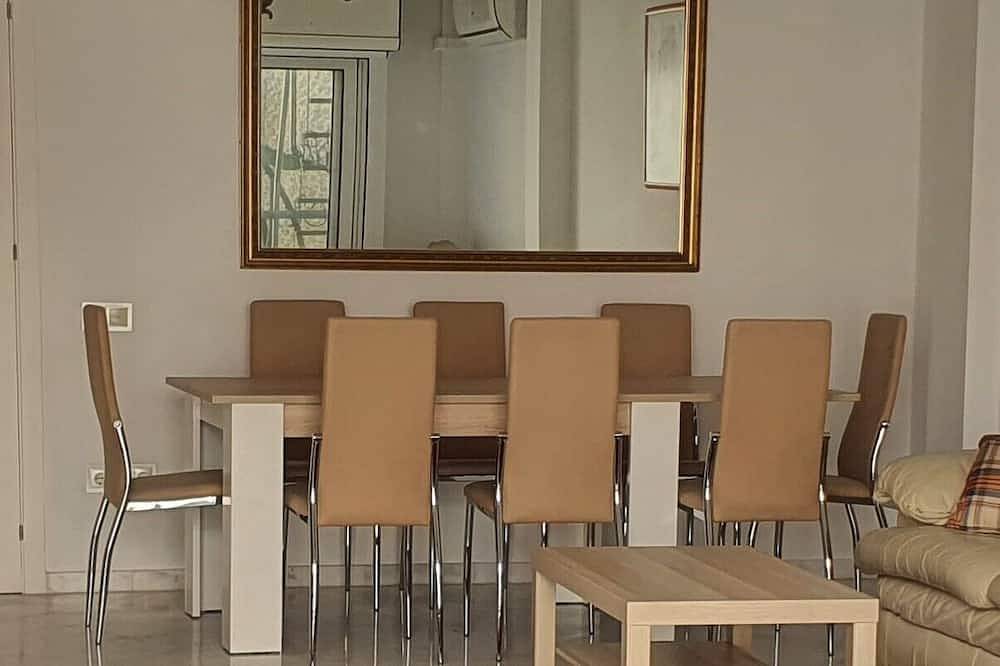 House in Tomares, next to Seville. in Tomares, Sevilla Province