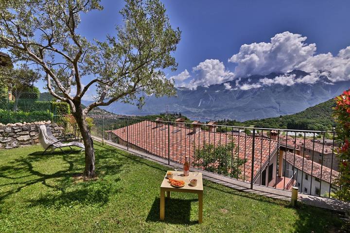 Ferienwohnung für 6 Personen, mit Garten und Seeblick in Tignale - 2