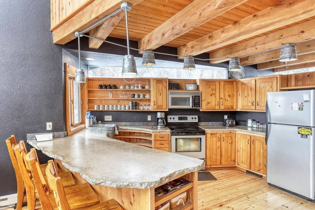 Divided Sky – A-Frame Mountain Cabin with Hot Tub & Foosball in Black Hills