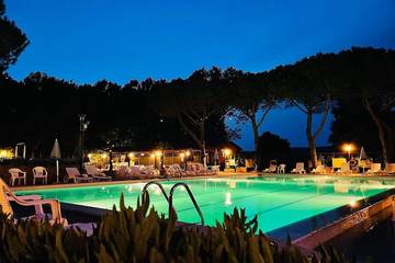 Camping für 6 Personen in Tuoro sul Trasimeno, Lago Trasimeno, Bild 2