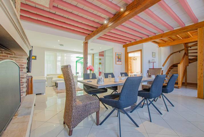 Gîte pour 10 personnes, avec terrasse ainsi que jardin et piscine dans Lac d'Orient - 3