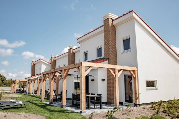 Vakantiehuis voor 6 personen, with Balkon/Terras and Terras as well as Tuin in Noordwijkerhout