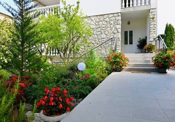 Vakantiewoning voor 6 Personen in Malinska-Dubašnica, Krk, Afbeelding 1