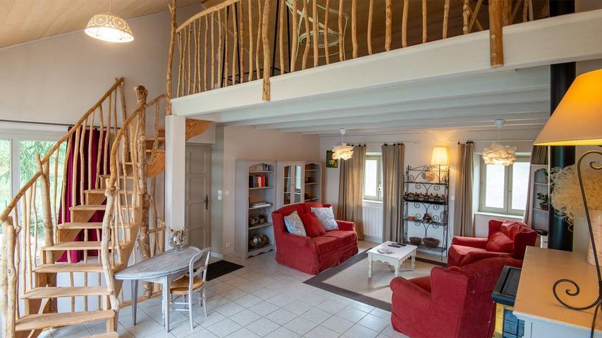 Gîte pour 6 personnes, avec terrasse et jardin