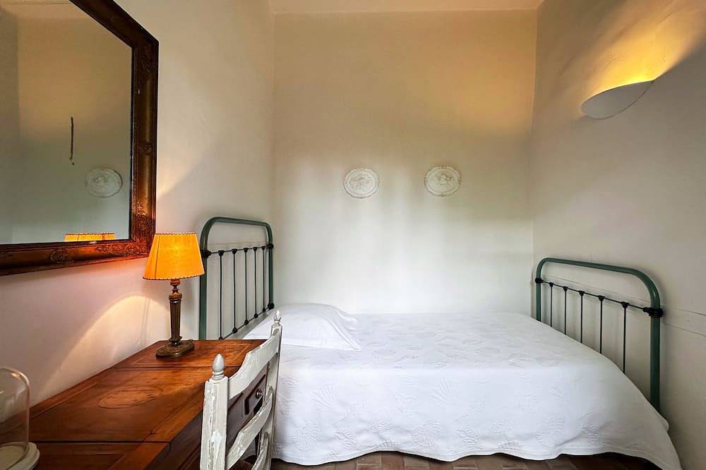 Ganze Wohnung, La Ponche - Green Room in Vacqueyras, Vaucluse