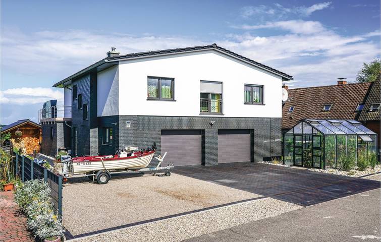 Ferienwohnung für 3 Personen, mit Terrasse und Garten in Olpenitzdorf