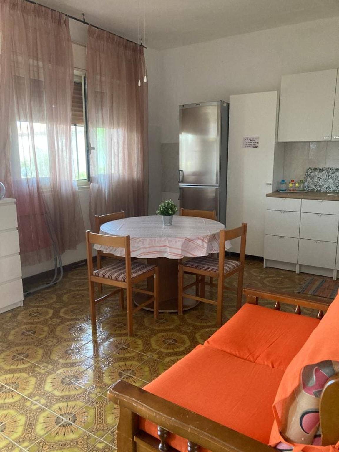 Appartamento intero, Appartamento 'Casa Orchidea con Veranda' con Terrazza Privata, Wi-Fi e Aria Condizionata in Costa Saracena, Siracusa e dintorni