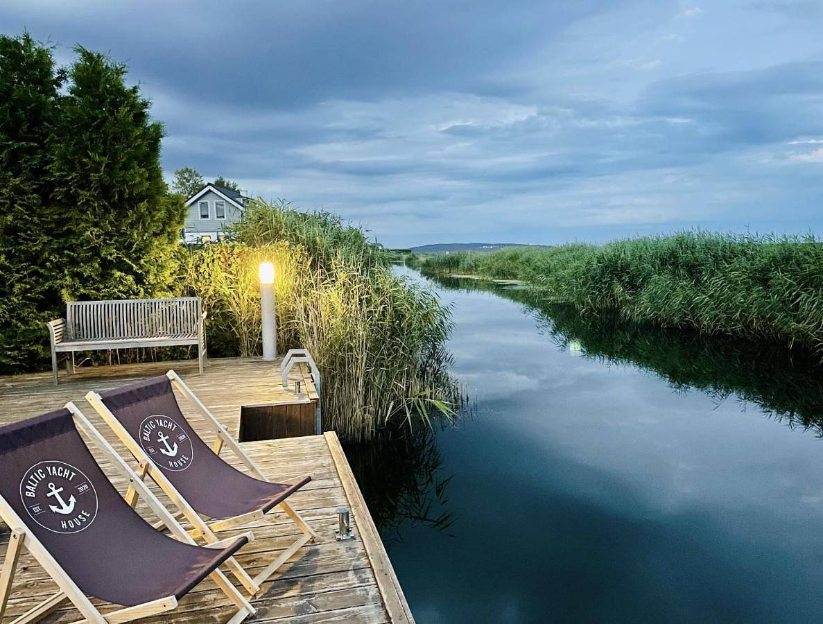 Baltic Waterfront Yacht House - Private Garden & Watersports Included in Swinemünde, Stettiner Haff