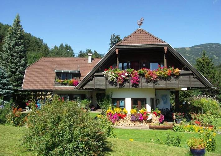 Ferienwohnung für 2 Personen, mit Terrasse und Garten sowie Seeblick und Ausblick