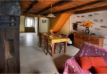 Gîte pour 4 personnes, avec jardin en Corrèze