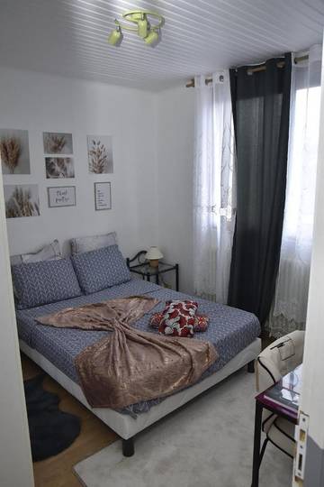 Gîte pour 2 personnes, avec vue et jardin à Limay (homonymie)