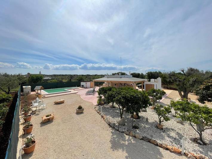 Villa per 6 persone, con giardino e piscina nonché panorama, con animali domestici in San Vito dei Normanni