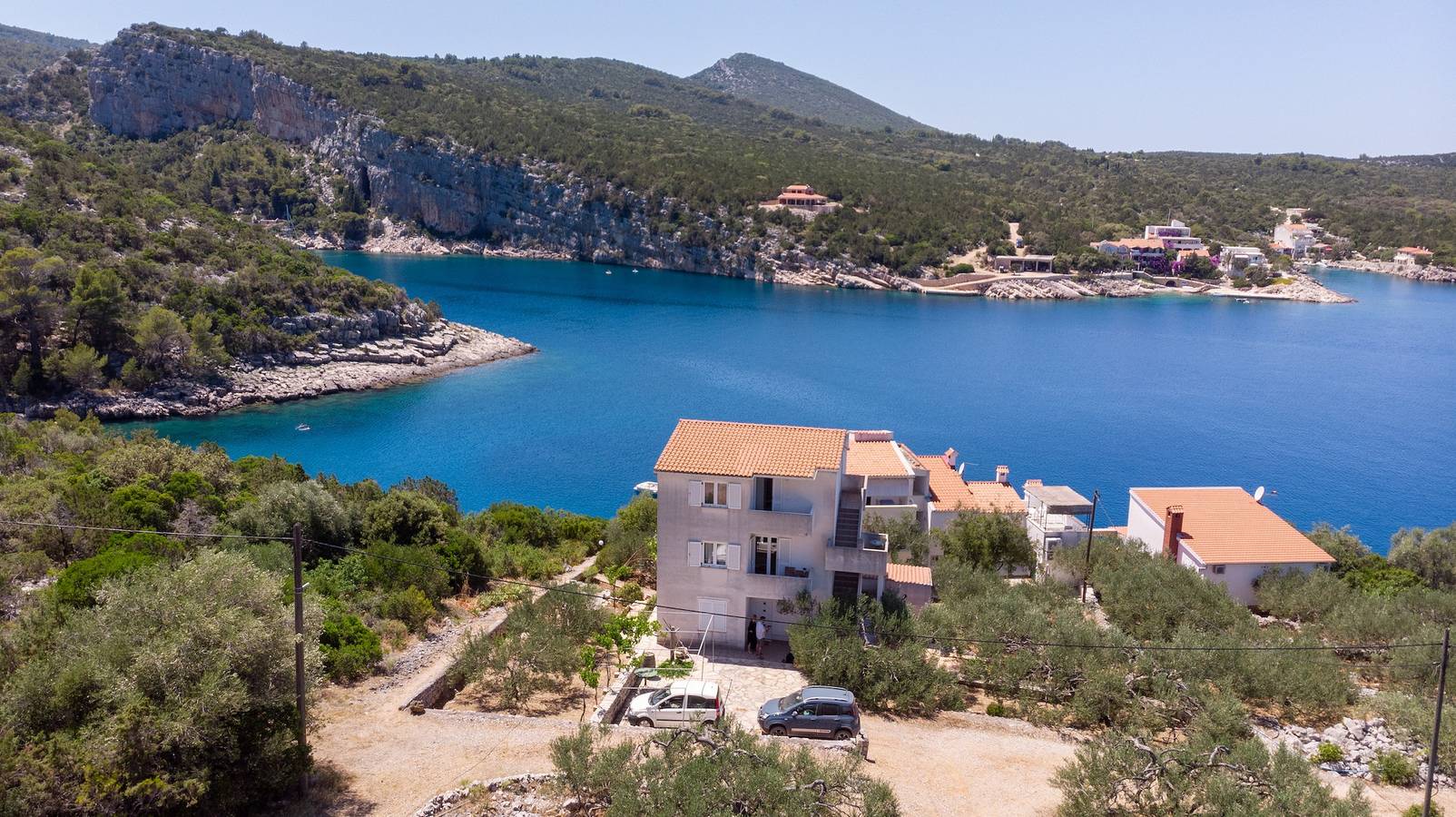 Geheel appartement, Eenkamerappartement aan het strand Baai Pokrivenik (Hvar) A-4604-d in Gdinj, Hvar