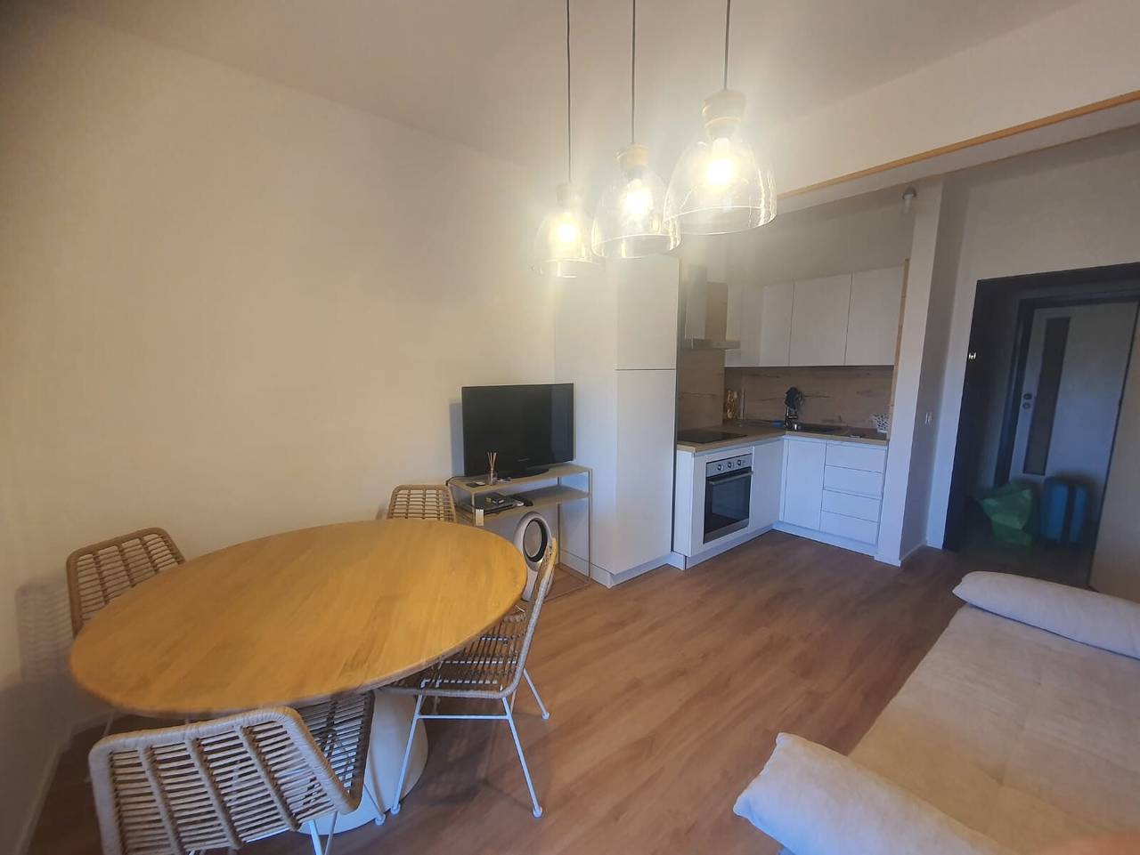 Entire apartment, Apartment 'Civico 316 with Pool' with Shared Pool, Wi-Fi and Air Conditioning in Scossicci, Adriatic Coast Marken