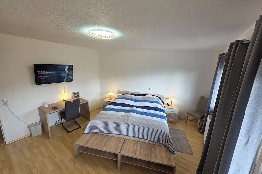 Ganze Wohnung, Neu Perfect Living am Petersberg! in Petersberg, Rhön-Hessen