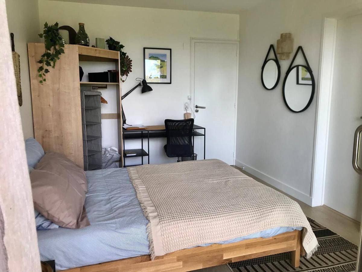 Appartement de vacances entier, Chez Isa, espace prive,1 chambre, salle de bain, coin cuisine, terrasse, jardin, entrée autonome, parking in Ceyrat, Parc naturel régional des Volcans d'Auvergne