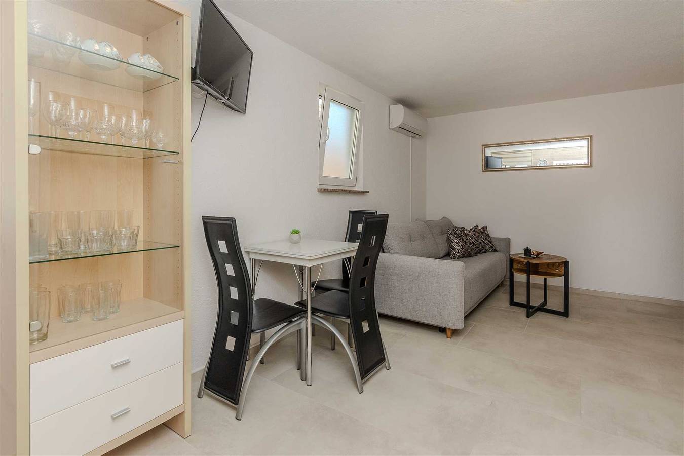 Cały apartament, Apartament wakacyjny dla 4 osób z taras in Vir