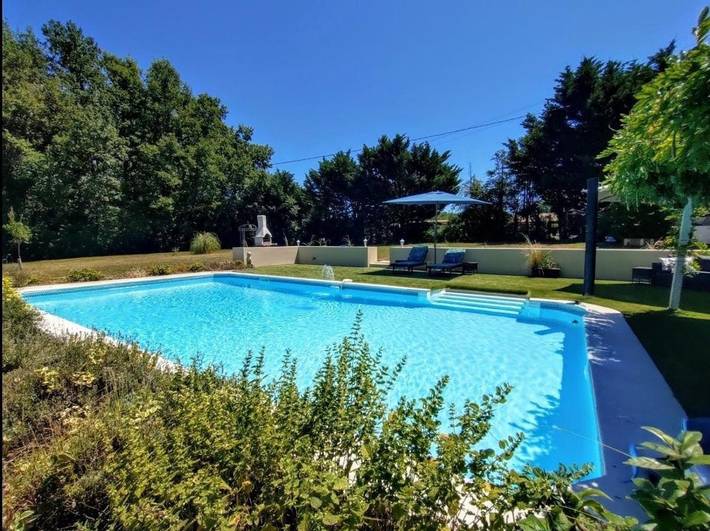 Gîte pour 3 personnes, avec jardin ainsi que piscine et jacuzzi à Loubès-Bernac - 2