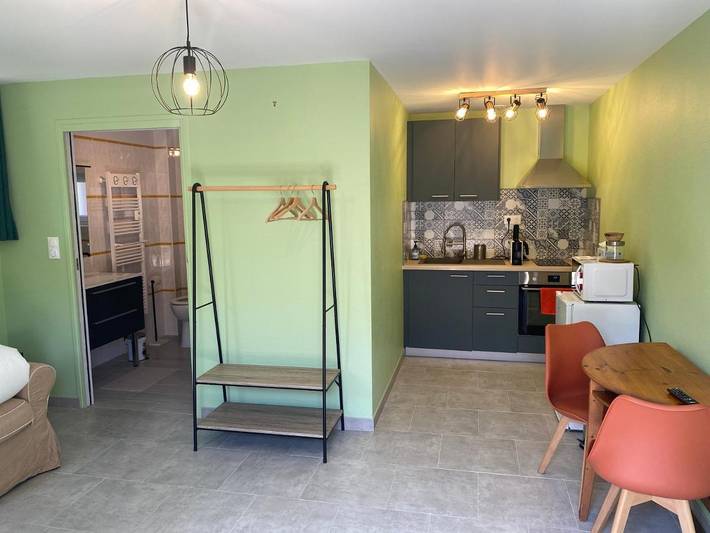 Location de vacances pour 2 personnes, avec Terrasse et Jardin à Luceau