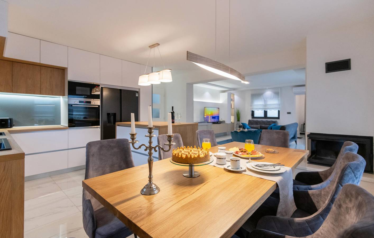 Sonnig, 2 km vom Fluss entfernt: Modernes Apartment mit Pool, Terrasse und WLAN in Imotski, Makarska Riviera