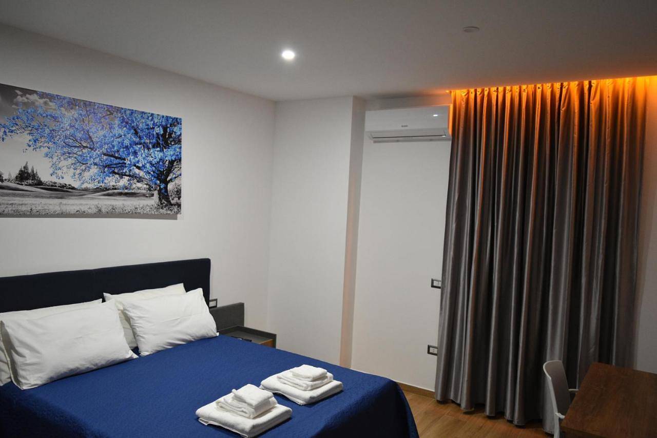 Double or Twin Room in Eboli, Costa tirrenica Campania