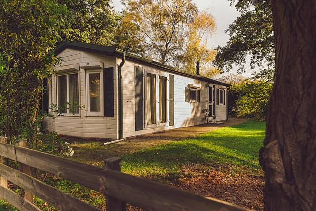 Ferienpark für 4 Personen, mit Terrasse und Balkon/Terrasse in den Niederlande