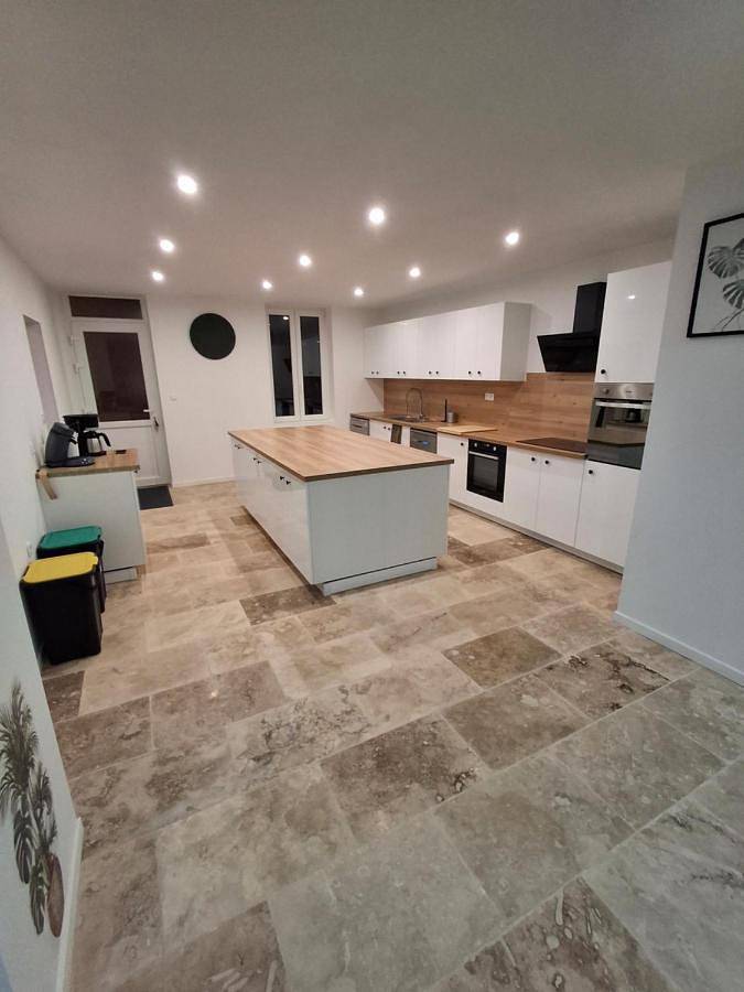 Location de vacances pour 18 personnes, avec terrasse et vue à Haybes - 2