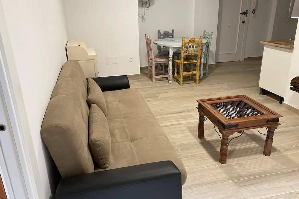 Apartamento entero, La Ventana de Picos. Apartamento cuatro personas in Camaleño, Cordillera Cantábrica