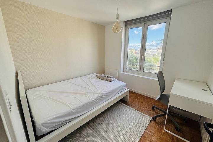 Entire apartment, Le T3 Malpeaux Arras Centre in Arras, Arras region