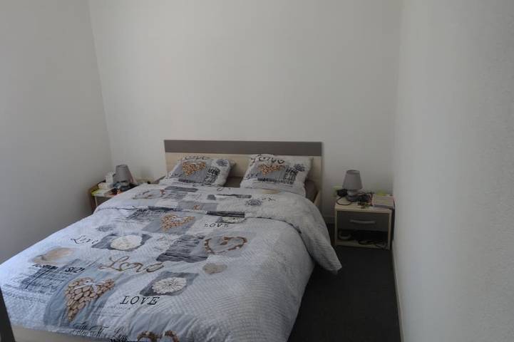 Gîte pour 4 personnes, avec piscine ainsi que terrasse et jardin dans Thermes Berot - 2
