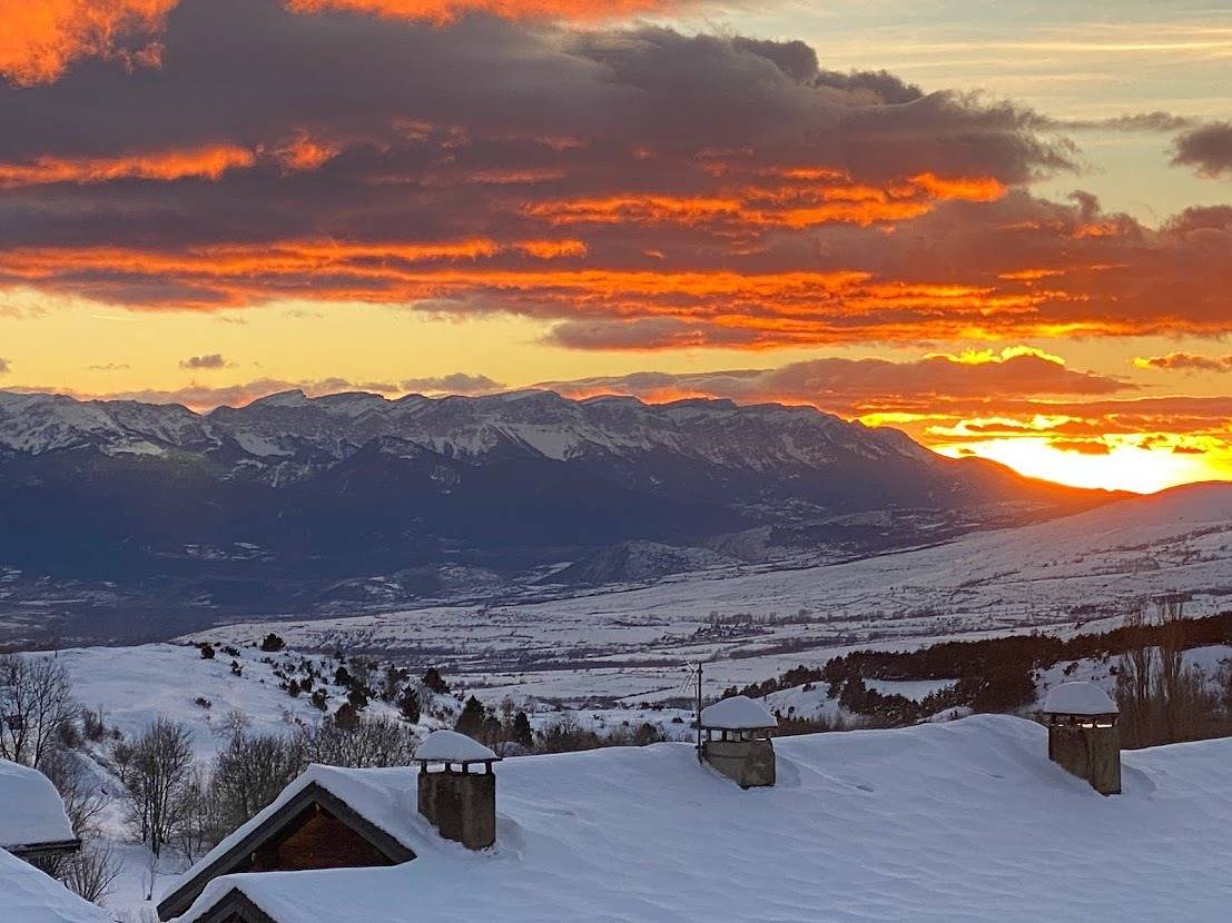 Beau duplex style "chalet", près de Font-Romeu in Targassonne, Région de Prades