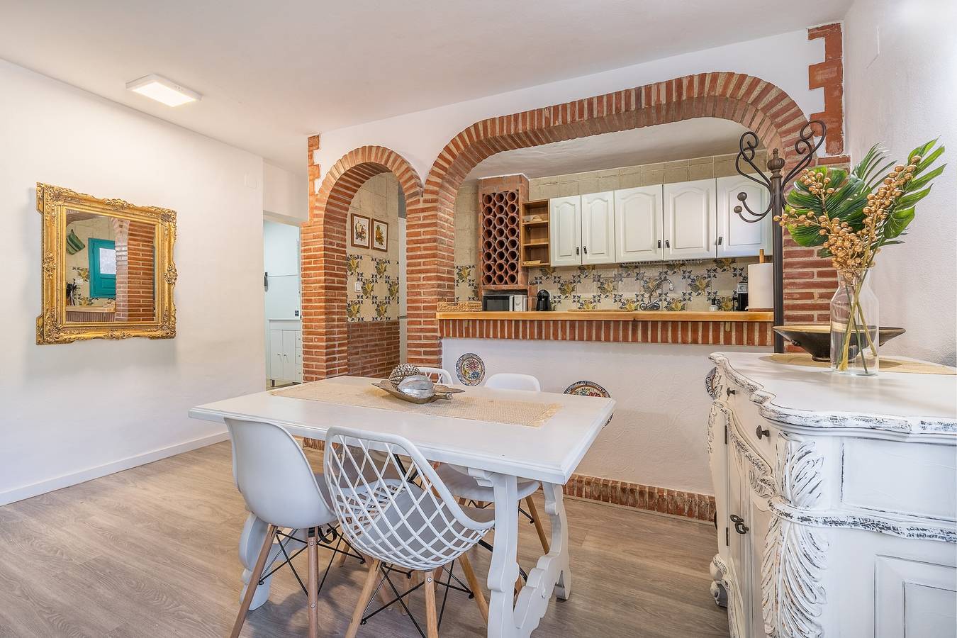 Ferienhaus 'Adelfas' mit Meerblick, Wi-Fi und Klimaanlage in Almuñecar, Costa Tropical