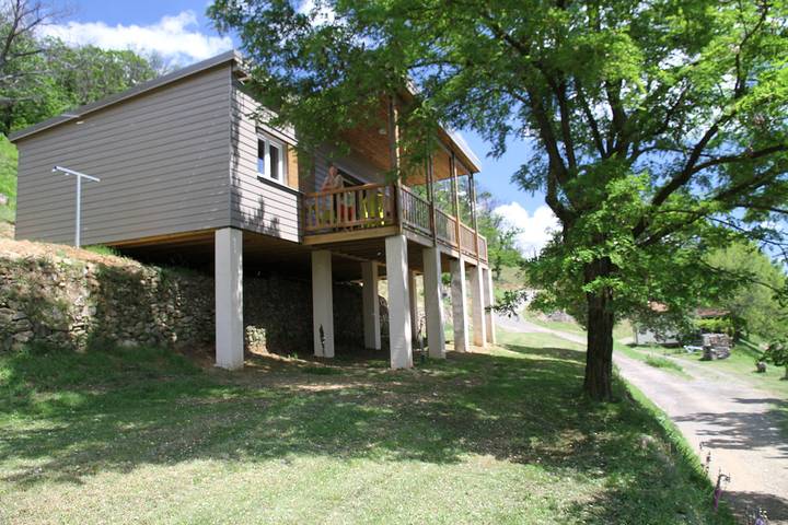 Gîte pour 6 personnes, avec jardin ainsi que piscine et terrasse, animaux acceptés à Asperjoc - 2
