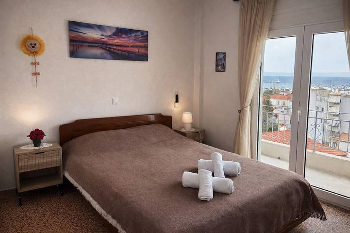 Ganze Wohnung, Ihr Rückzugsort mit Hafenblick in North Aegean Islands