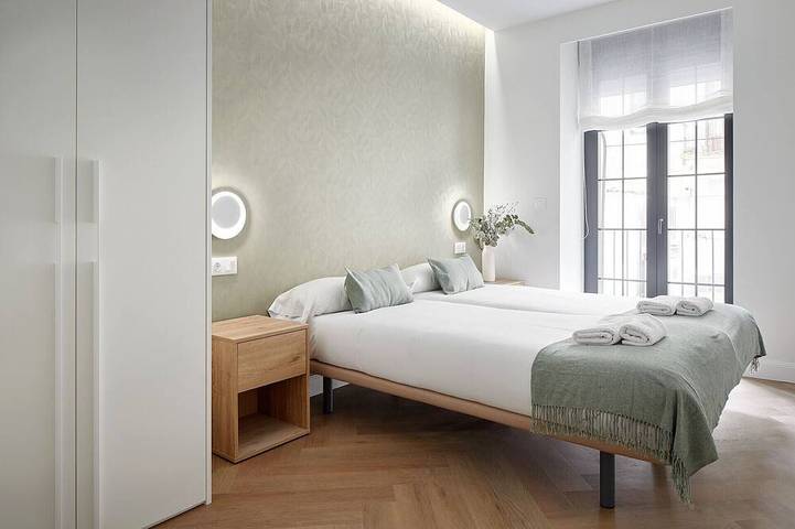 Entire apartment, Opera | The Rentals Collection in Zurriola (San Sebastian), San Sebastian
