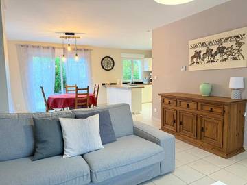 Gîte pour 4 personnes, avec jardin à Vaucelles