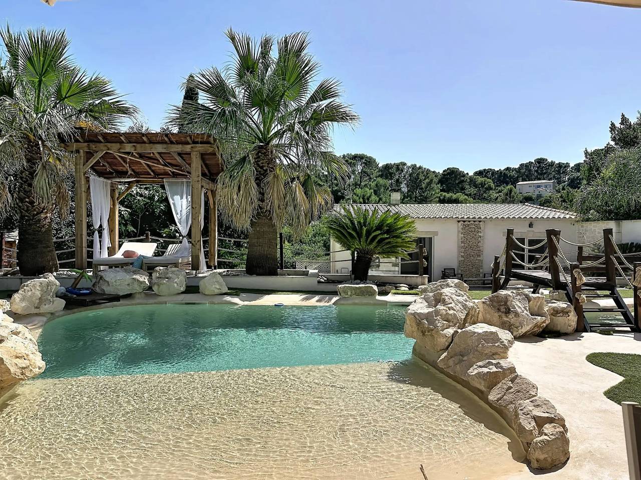 Maison 10 Personnes in Nîmes, Nimes e dintorni