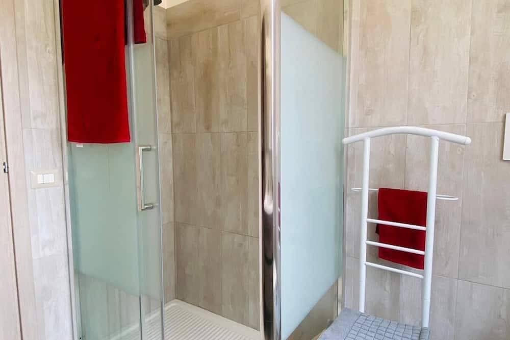 Casa dell’Artista by Lago Reisen in Spiaggia Le Serenelle, Comune di Luino