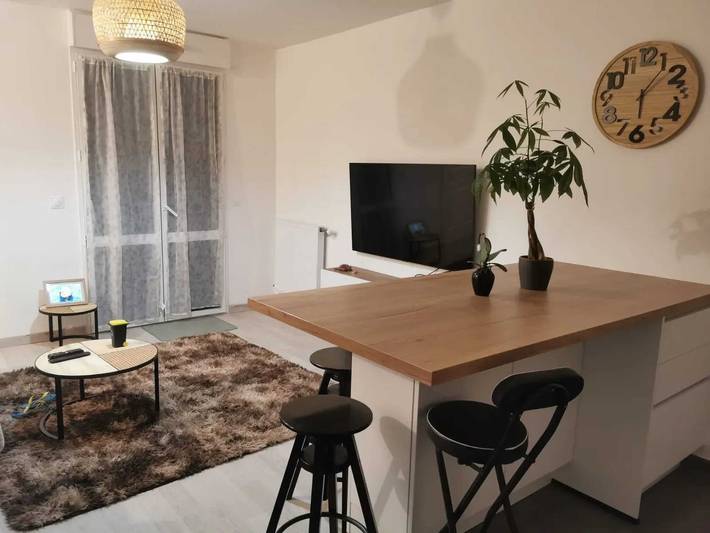 Apartamento entero, Apartamento encantador en Viroflay con terraza y aparcamiento in Viroflay, Yvelines