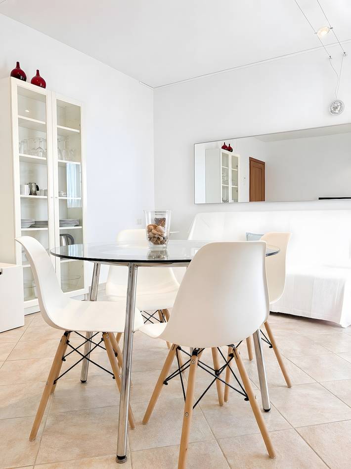 Entire apartment, Vacation Apartment "A 101 Puntavilla Mare" with Pool in Parco Nazionale dell'Arcipelago di La Maddalena, La Maddalena