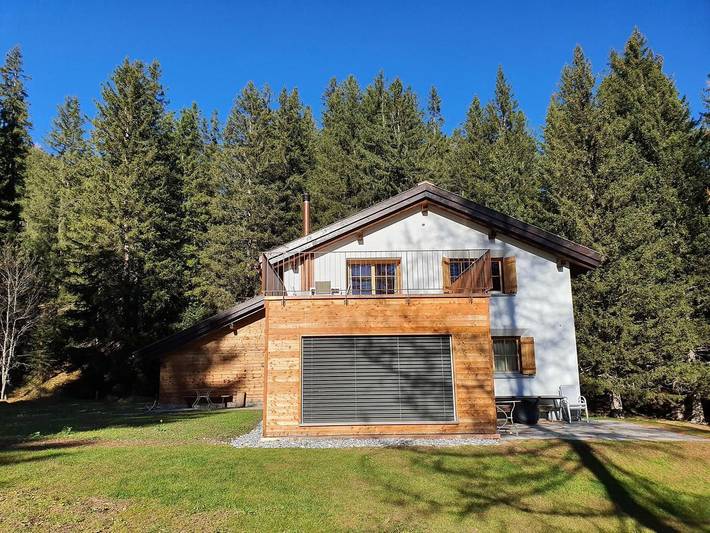 Ferienwohnung für 5 Personen, mit Terrasse und Garten sowie Seeblick in Lenzerheide/lai (Alpen)