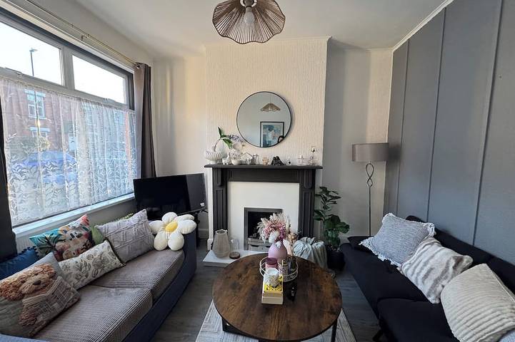 Holiday home for 6 people, with hot tub and garden - 1